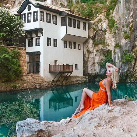 Oz - Obecana Zemlja Permaculture Homestead Lodge Blagaj