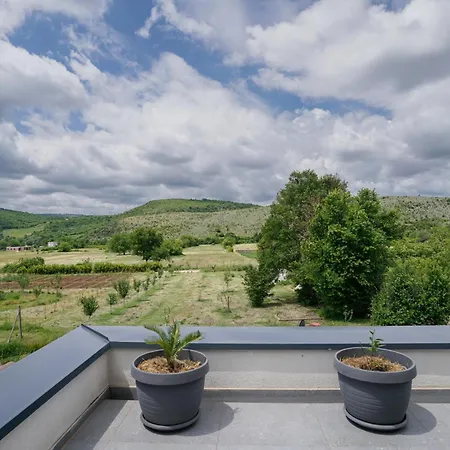 Oz - Obecana Zemlja Permaculture Homestead Lodge